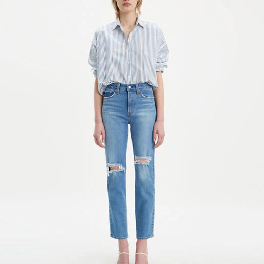 LEVI'S- WEDGIE FIT JEANS- NWT